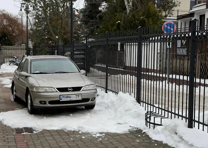 Modern Vero Piastowska *